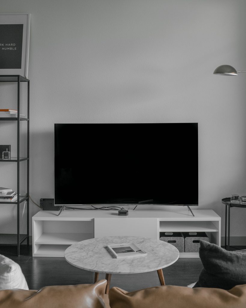 andres-jasso-kAxq92OhMJM-unsplash
